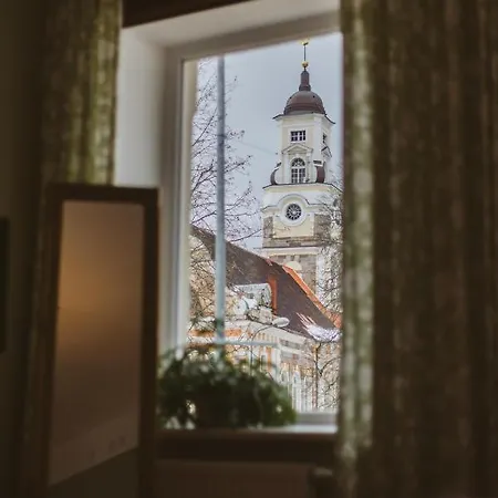 Benevilla Hotel *